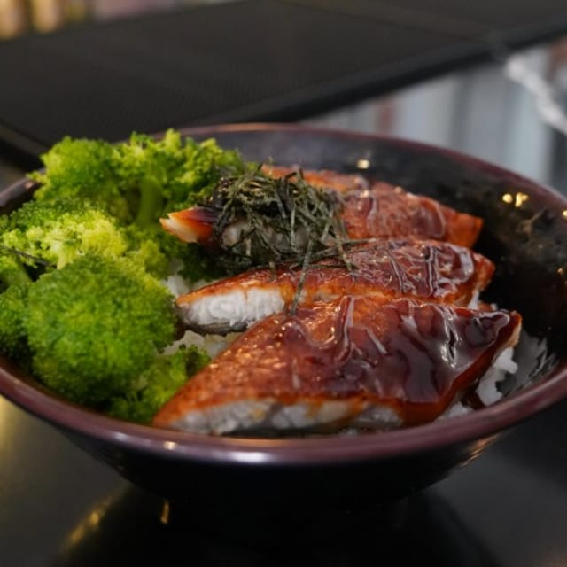 Dinner Unagi Don.